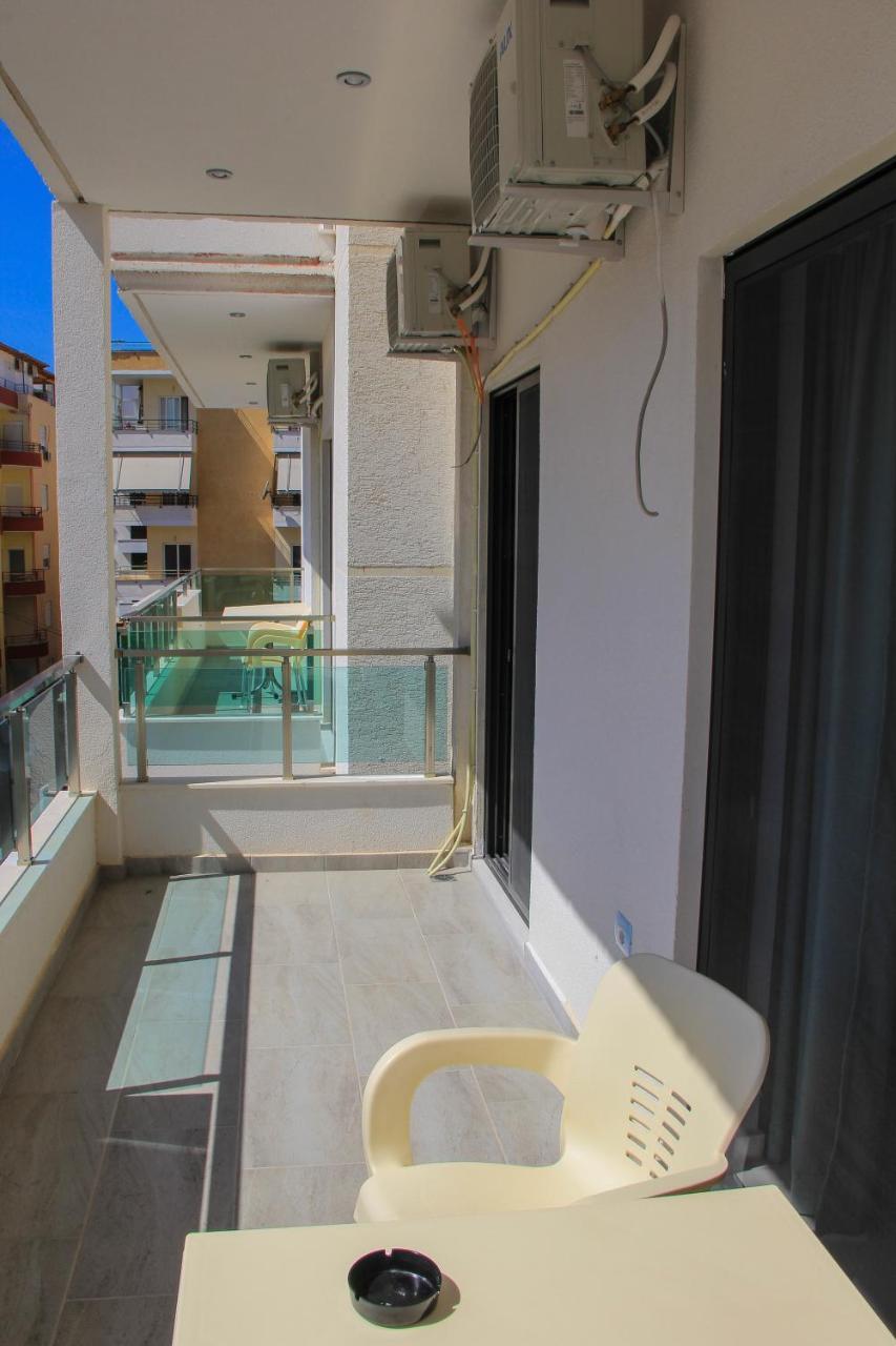 Maxi'S Apartments Sarandë Buitenkant foto