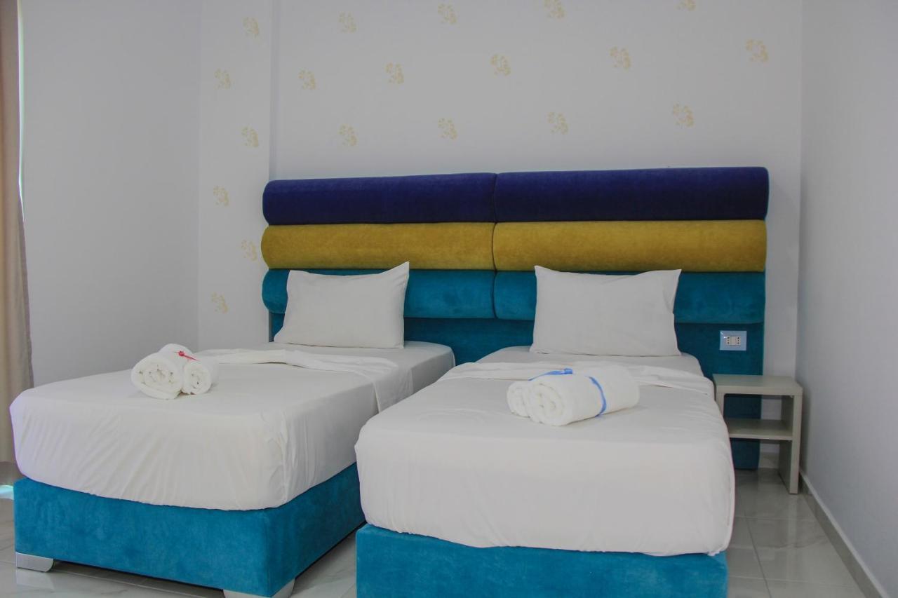 Maxi'S Apartments Sarandë Buitenkant foto