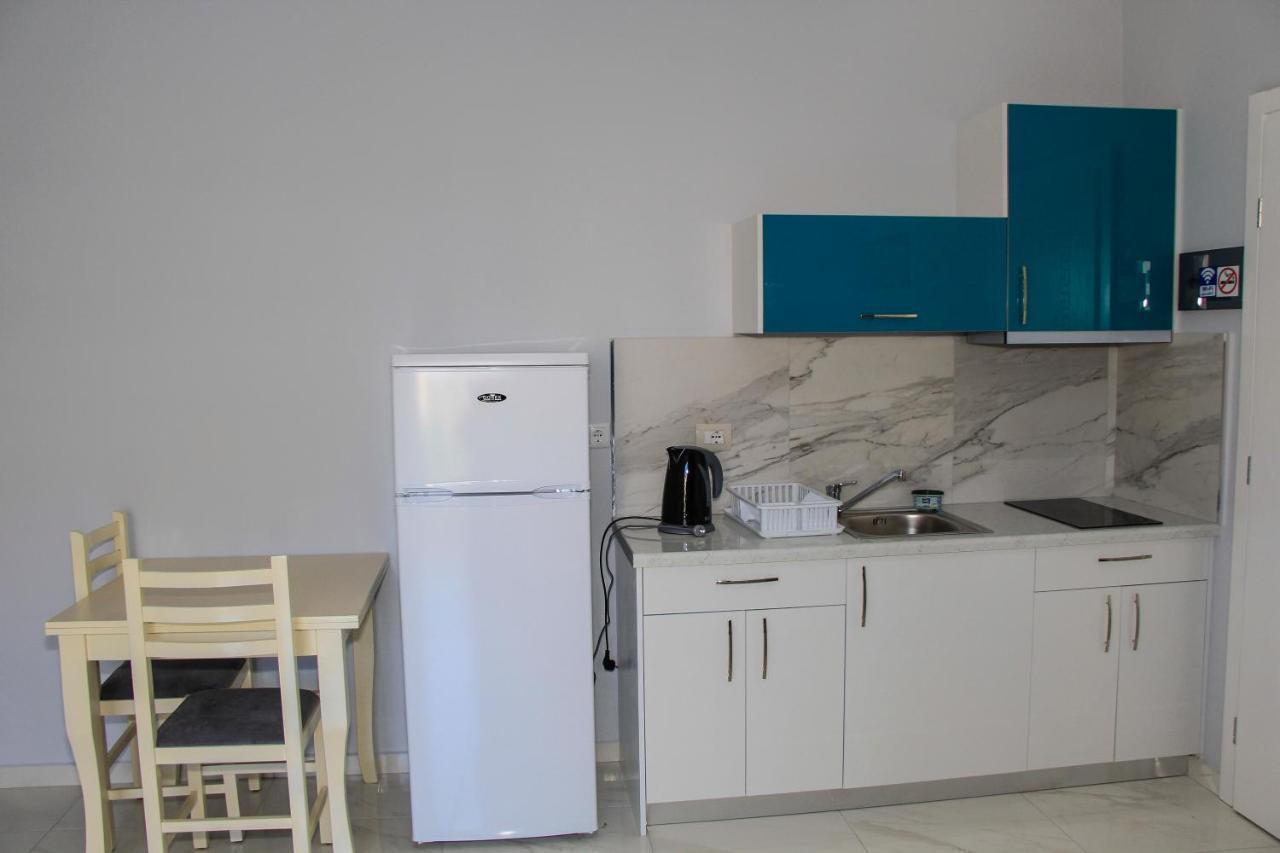 Maxi'S Apartments Sarandë Buitenkant foto